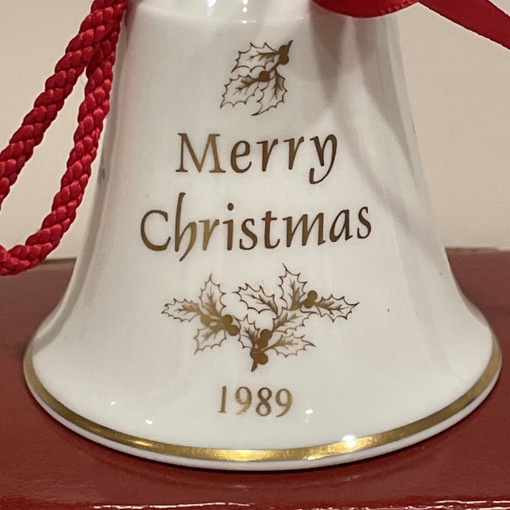 Vintage 1989 Spode Christmas Tree Bell Ornament Merry Christmas 1989 w/ Orig Box - Picture 5 of 11